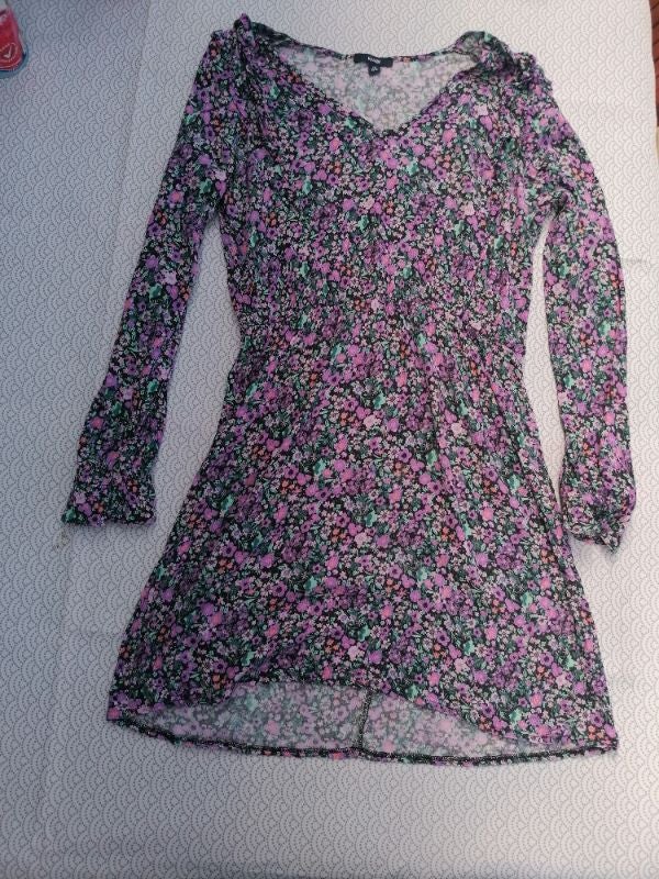 Robe fleurie fine manches longues