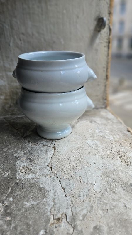 Lot de 2 bols / Soupières individuelles en faïence tête de lion