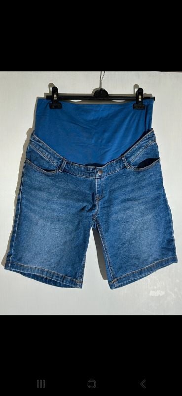 Short maternité