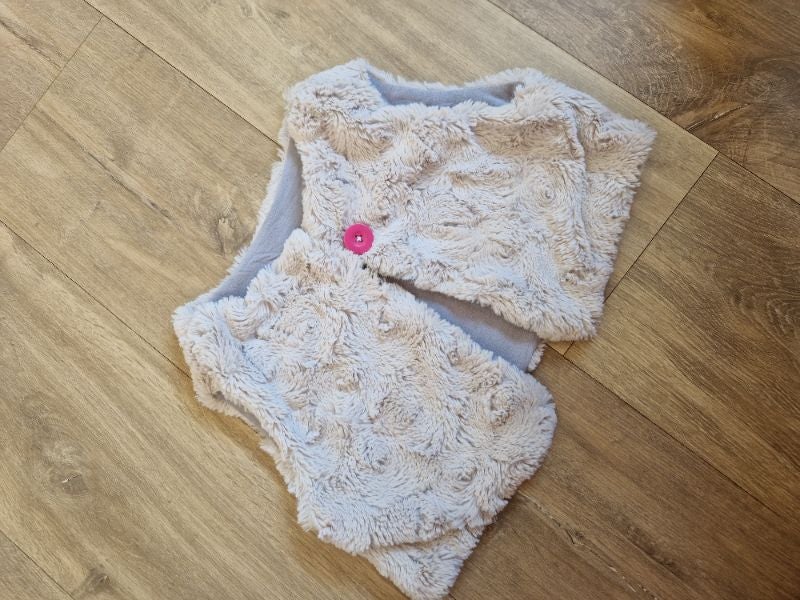 Gilet sans manche fait main 3/4 ans