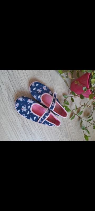 Chausson taille 33