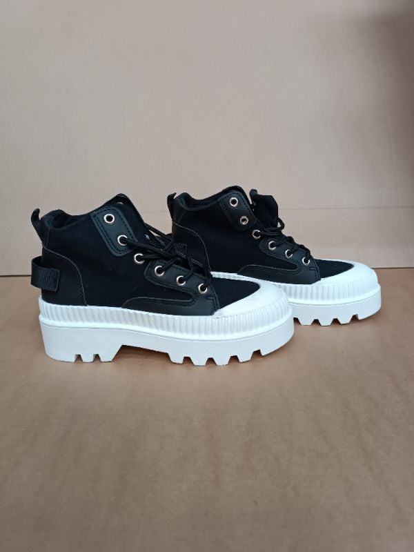 Chaussures montantes noires taille 36