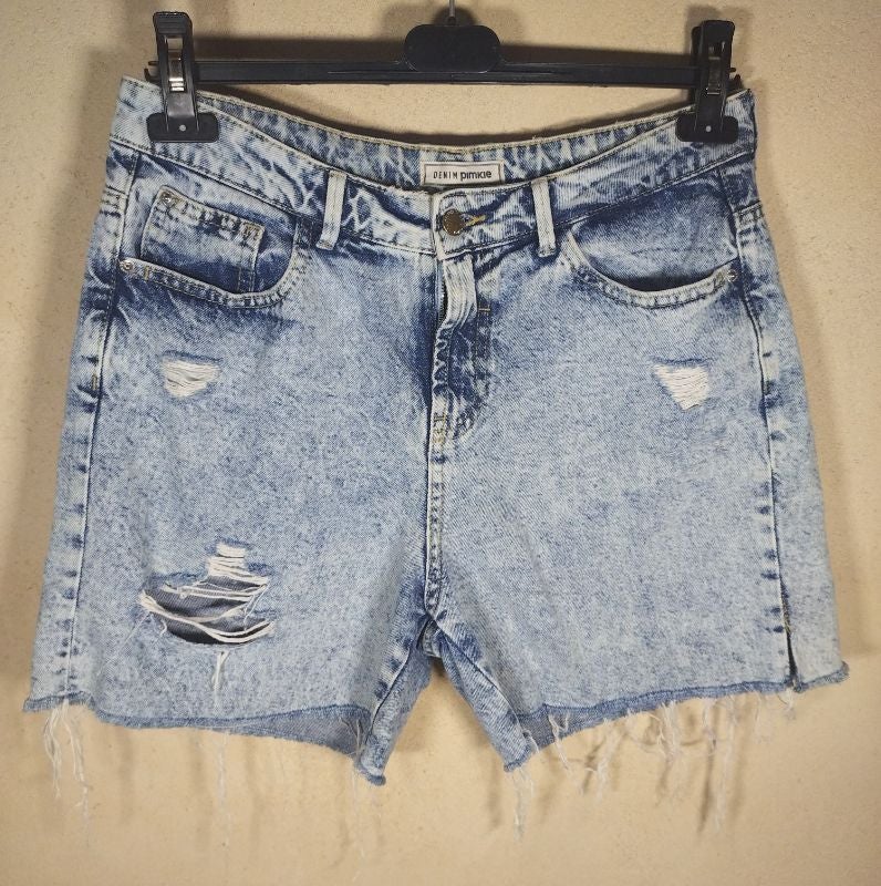 Jolie short en jean 40