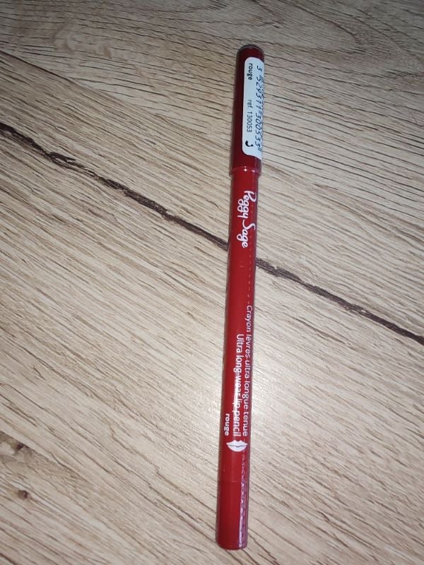 Crayon à lèvres rouge Peggy sage