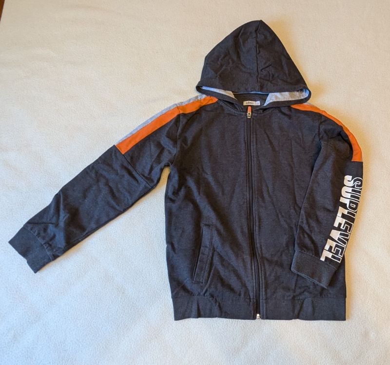 gilet zippé à capuche