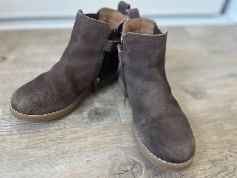 Boots marron p 29