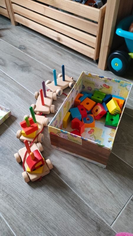 Train en bois