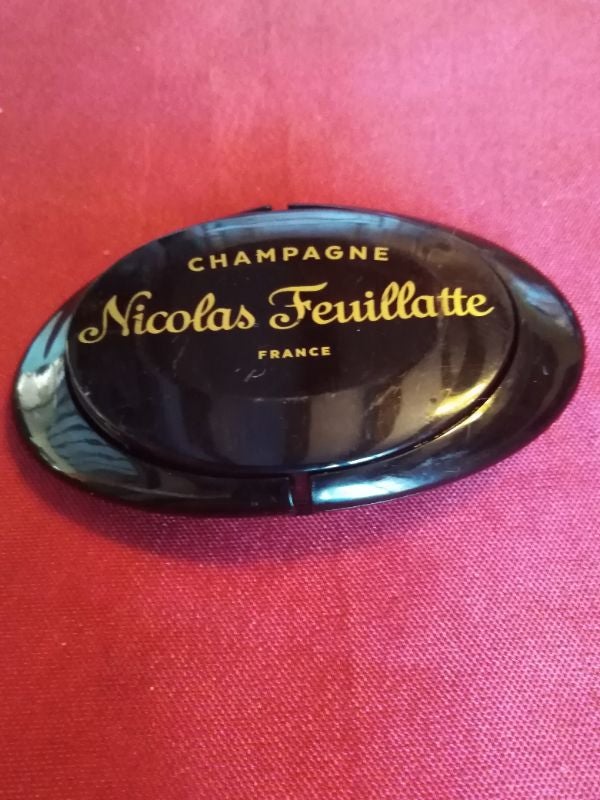 Bouche bouteille champagne