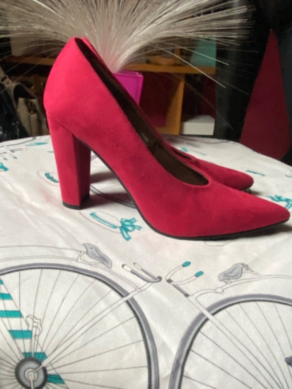 Escarpins 👠 cuir daim fuschia P38