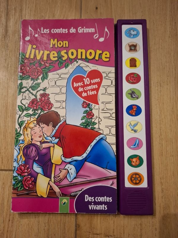 Livre cartonné Mon livre sonore Les contes de Grimm en bon état