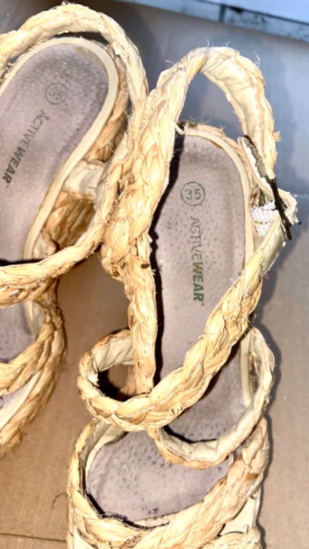 Sandale tresse 35