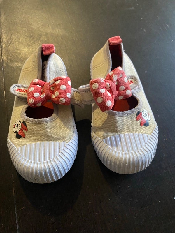 Sandales taille 25