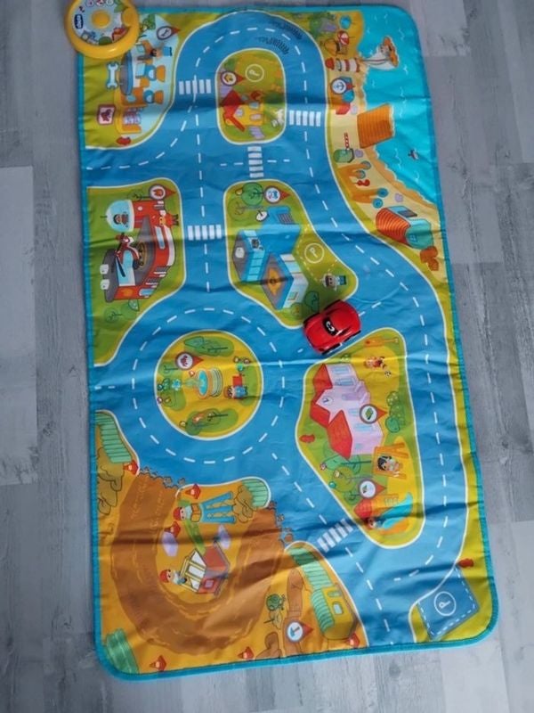 Tapis circuit avec sons, chicco