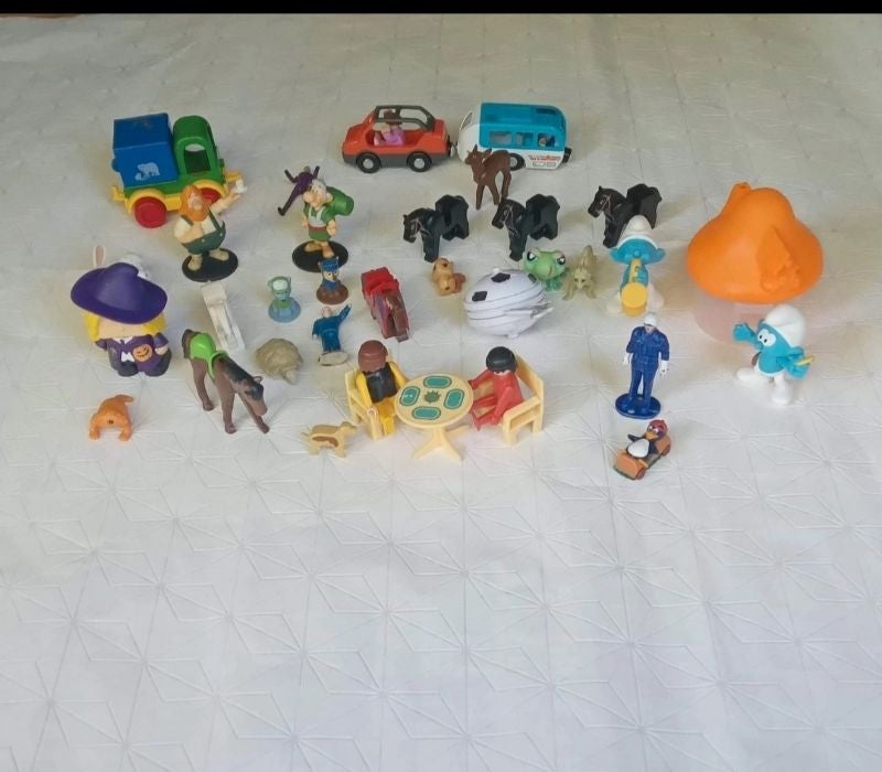 Lot des petit jouets très bon état