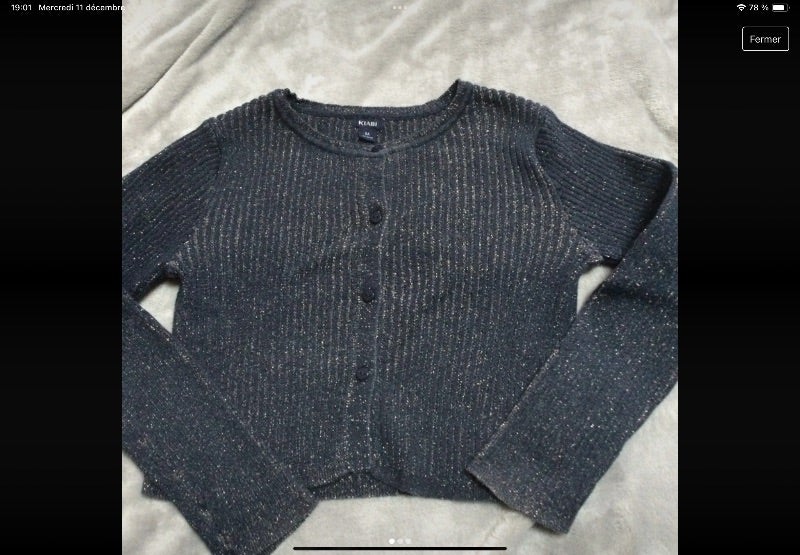 gilet  bleu marine brillant kiabi 8 ans tbe