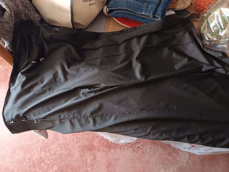 Pantalon noir avec fermeture dans le dos