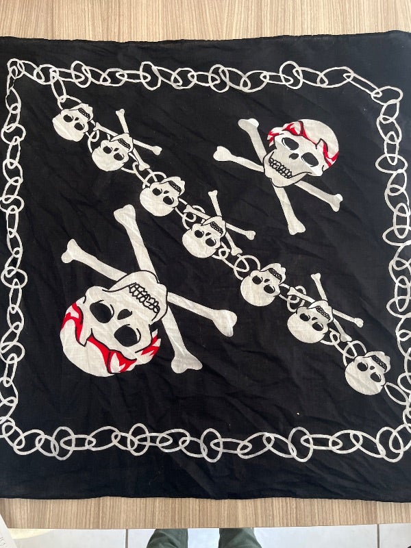 Bandana tete de mort