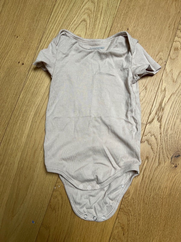 Body manches courtes 36 mois