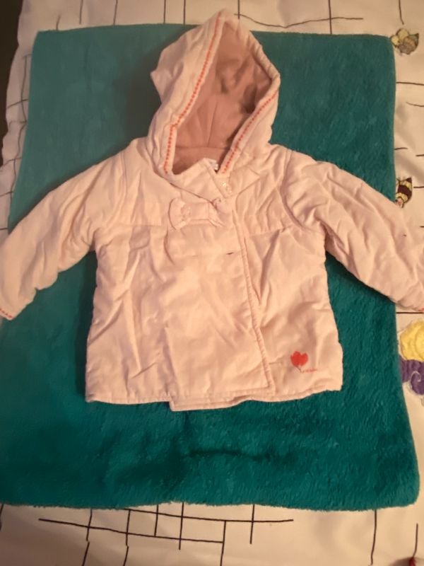 vends blouson p'tit bisou taille 6 mois