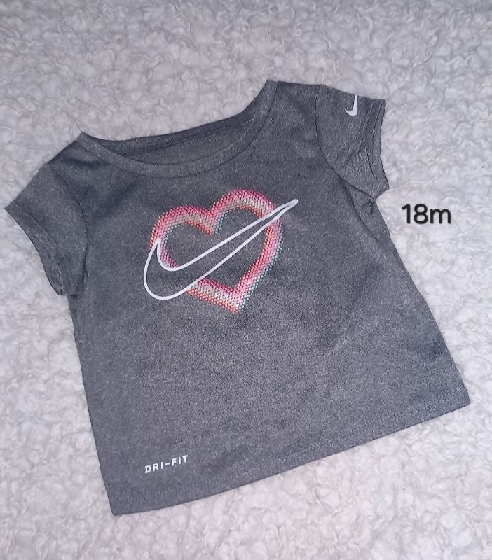 T shirt nike