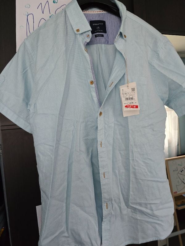 Chemise bleue claire