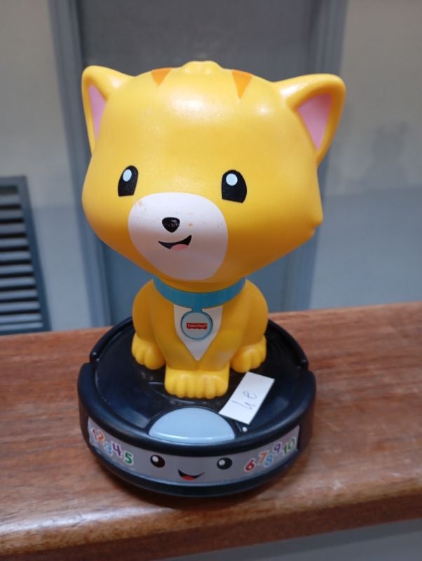 Petit chat Fisher price
