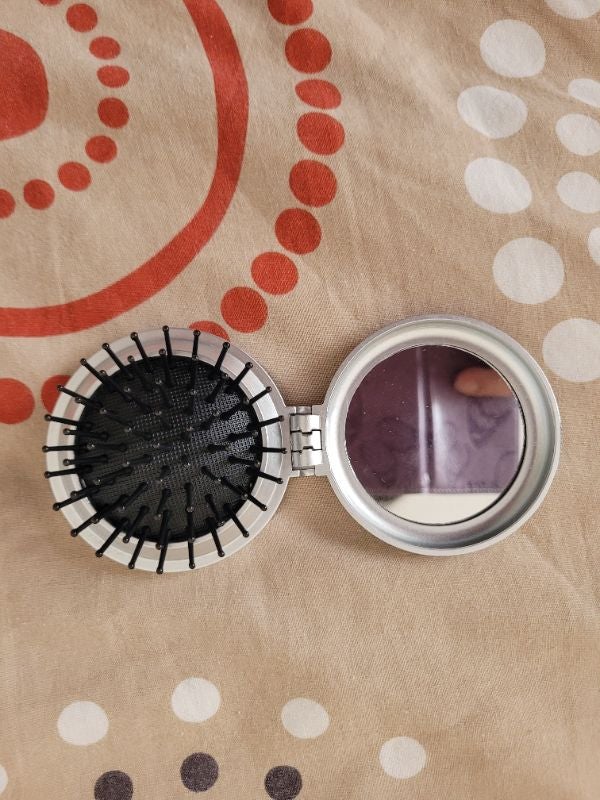 Brosse de voyage