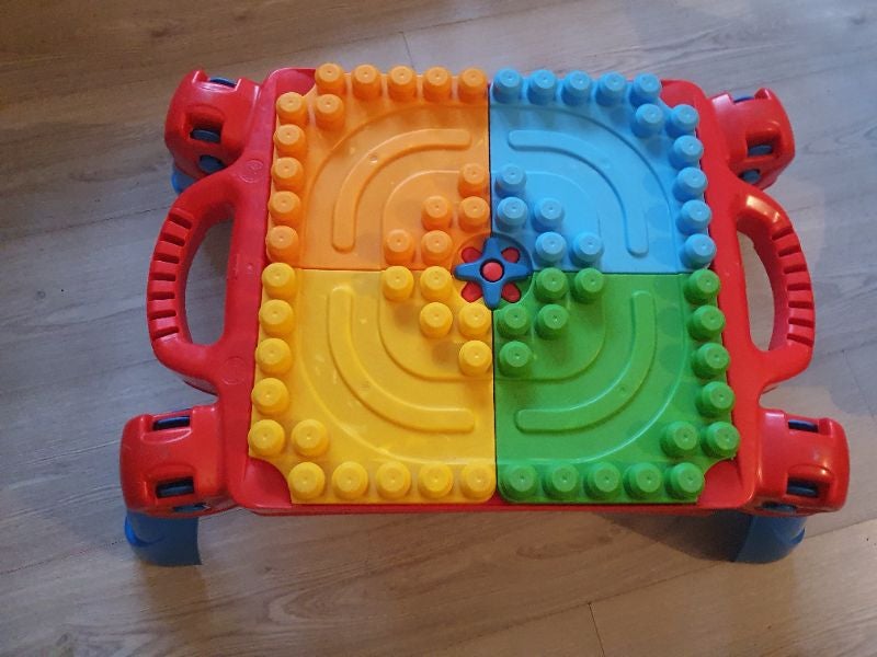 Table mega bloks