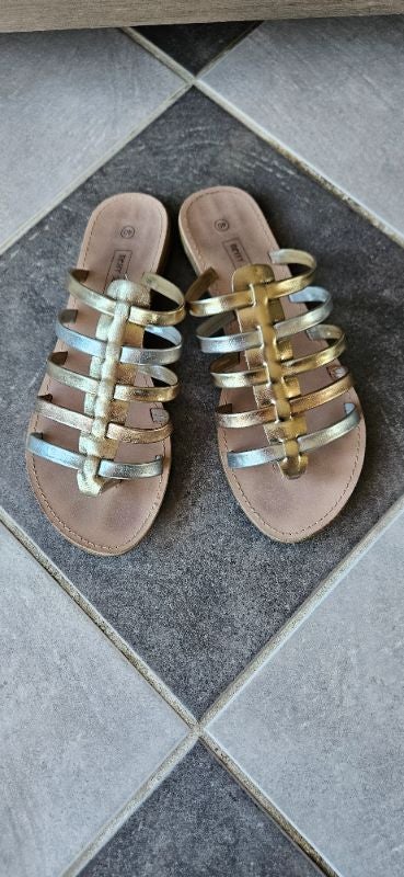 Tongs