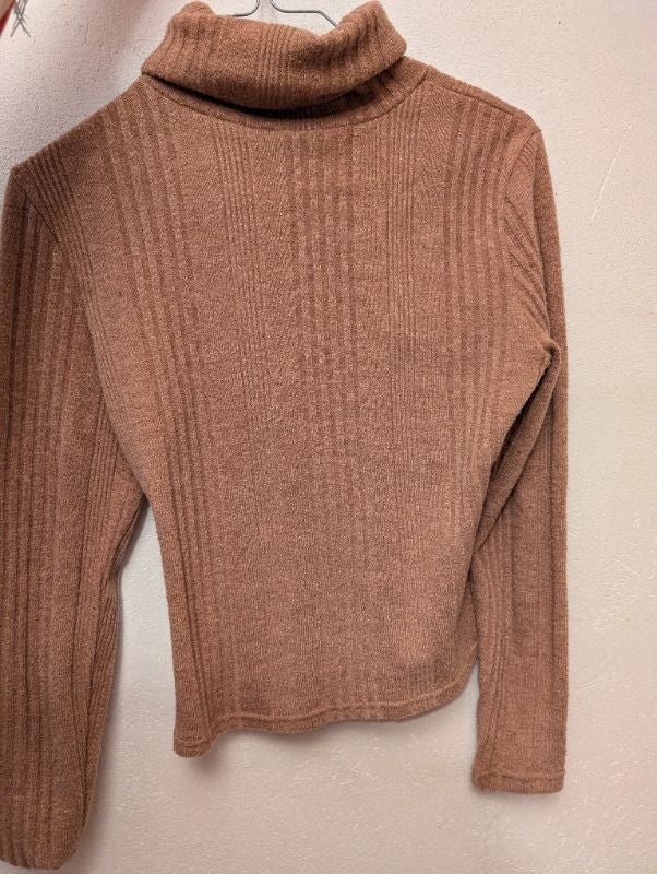 Pull col roulé
