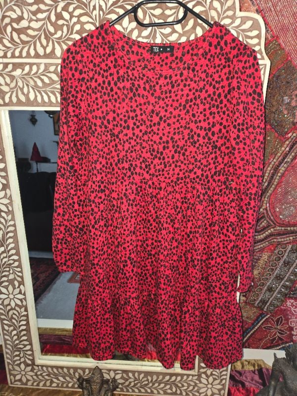 Robe rouge et noir