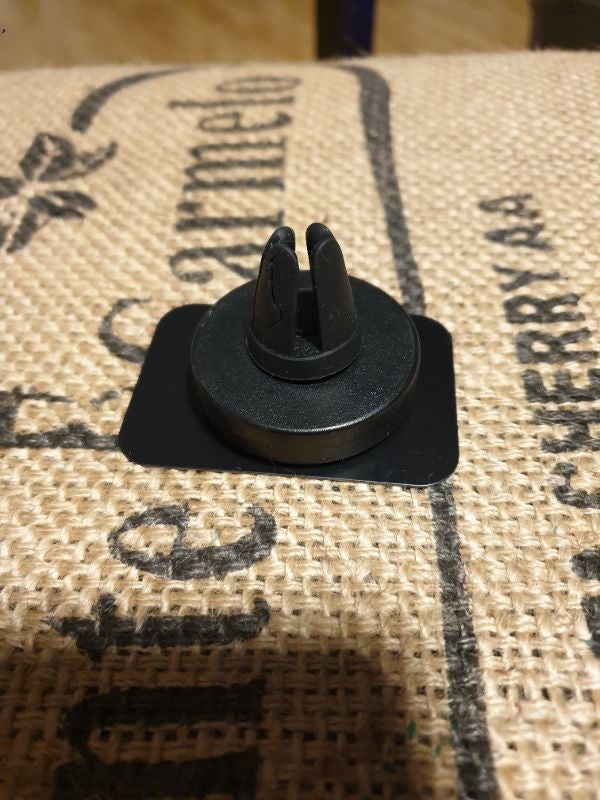 Support téléphone aimanté