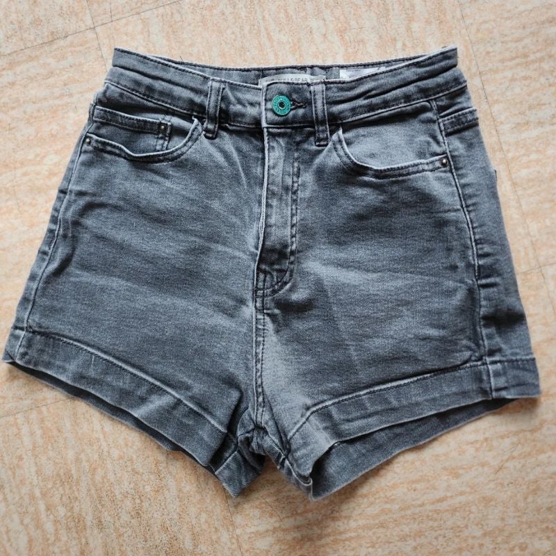 Short pull&bear 32