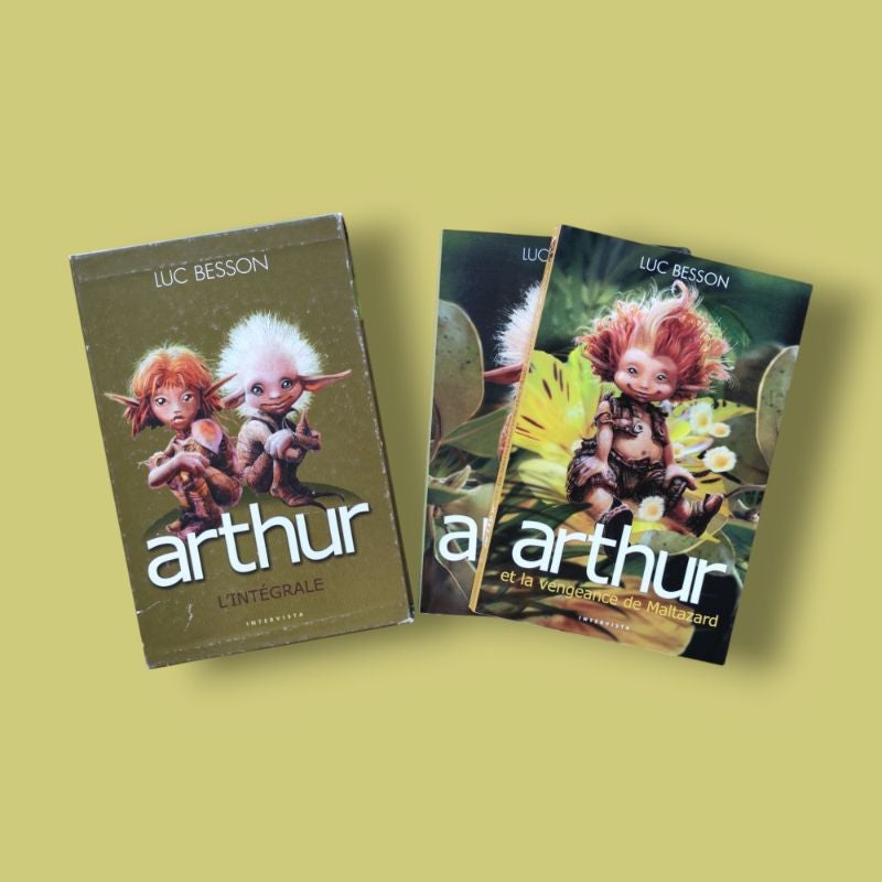 Lot de deux livres d'Arthur L'Intégrale + Boîte de rangement