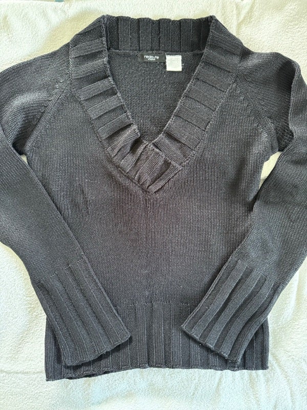 Pull noir taille 34/36