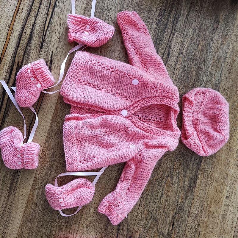 Gilet, bonnet, gants, chaussons