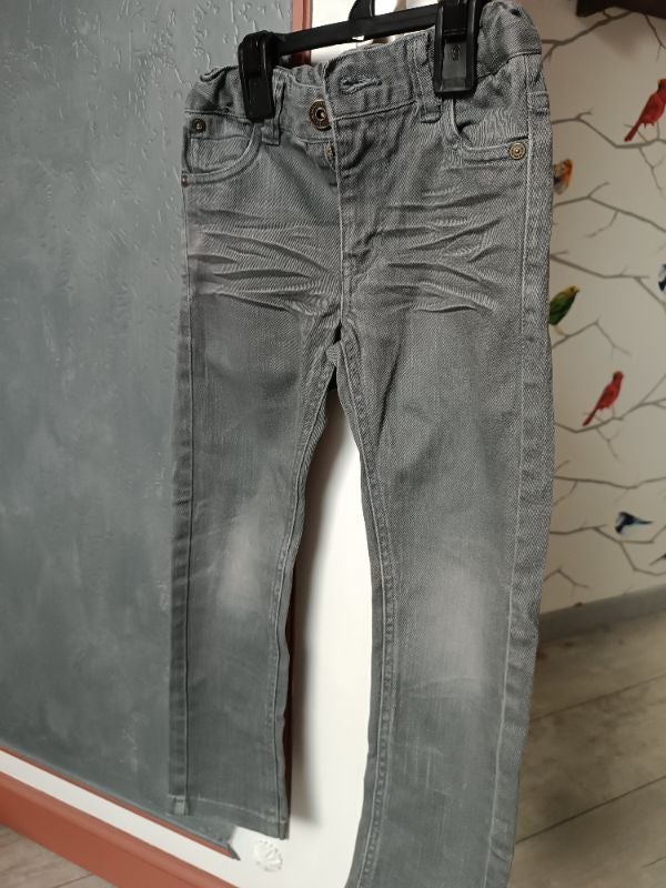 Jean gris slim fit Taille 6 ans