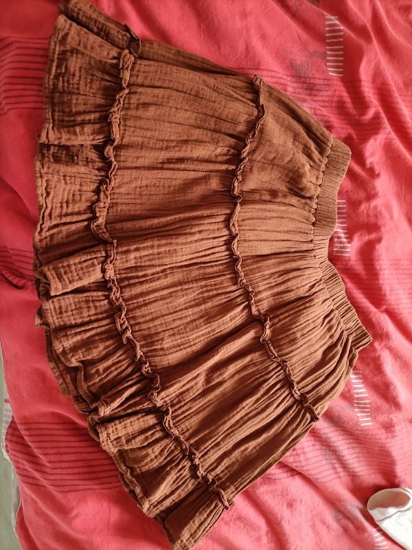 Jupe doublé taille L correspond a 44/46
