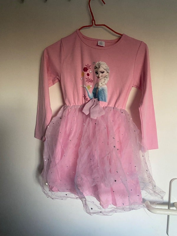 Robe 5/6 ans