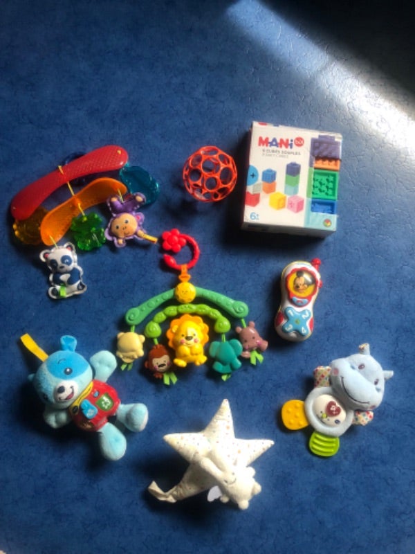Lot jouets 1er âge
