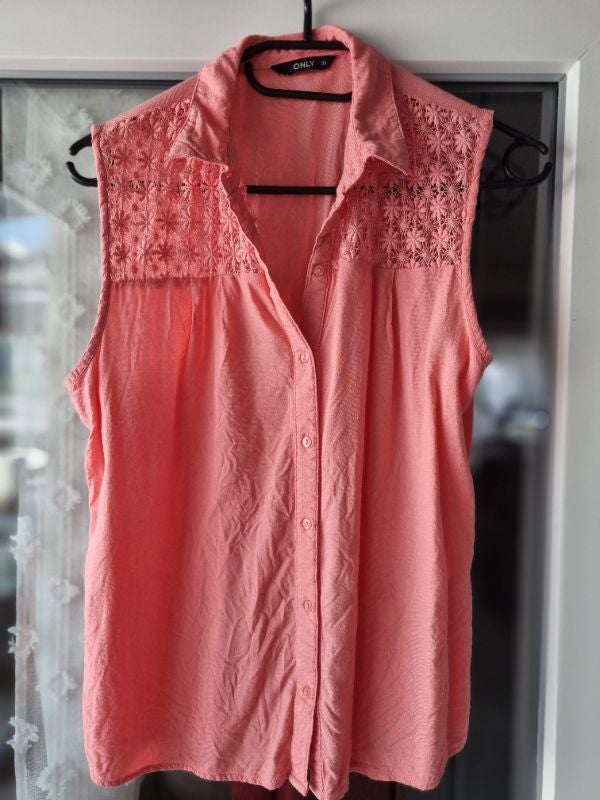 Blouse sans manches