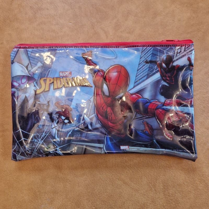 Trousse ou pochette spiderman