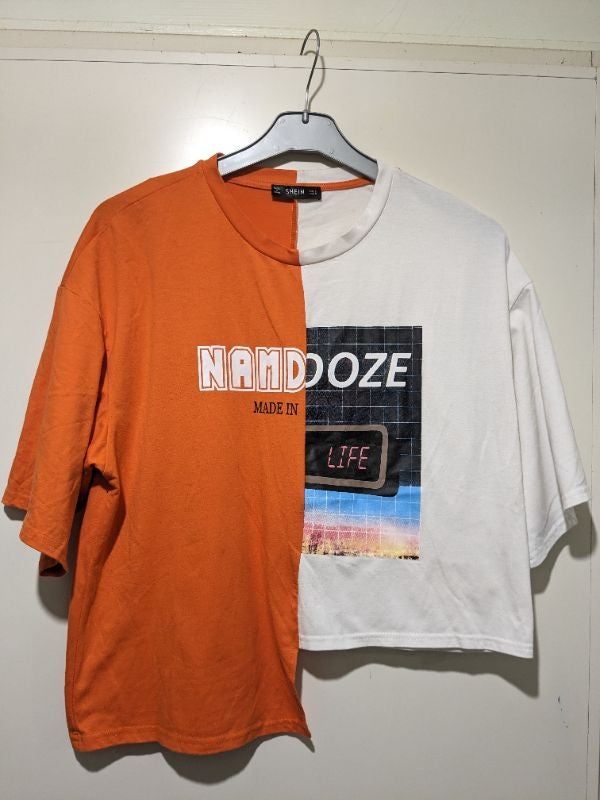 Tee shirt asymétrique bicolore Shein. Taille M