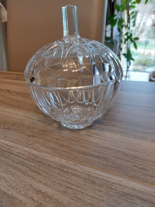 Bonbonnière cristal avec couvercle