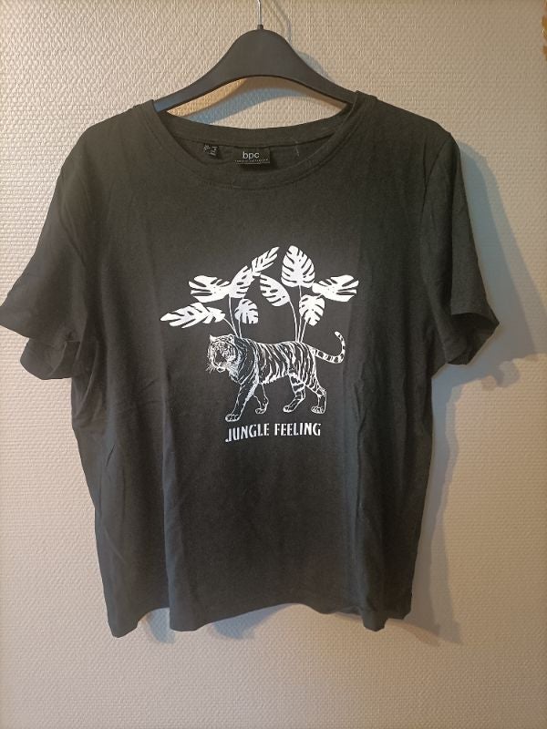Tshirt noir motif tigre jungle feeling