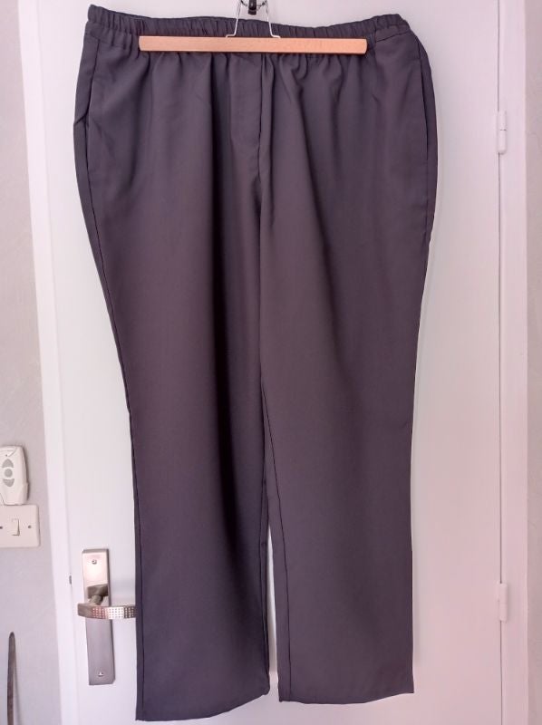 PANTALON Femme CHARMANCE Gris. NEUF.