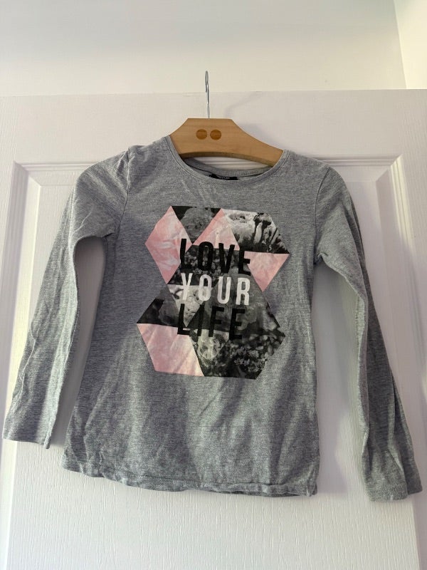 Tee shirt