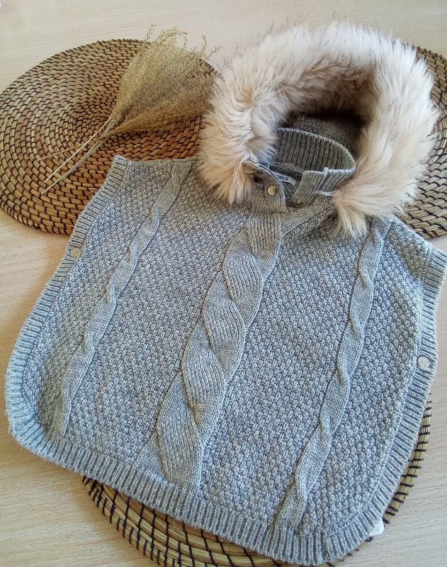 Poncho en laine grise avec capuche Okaidi