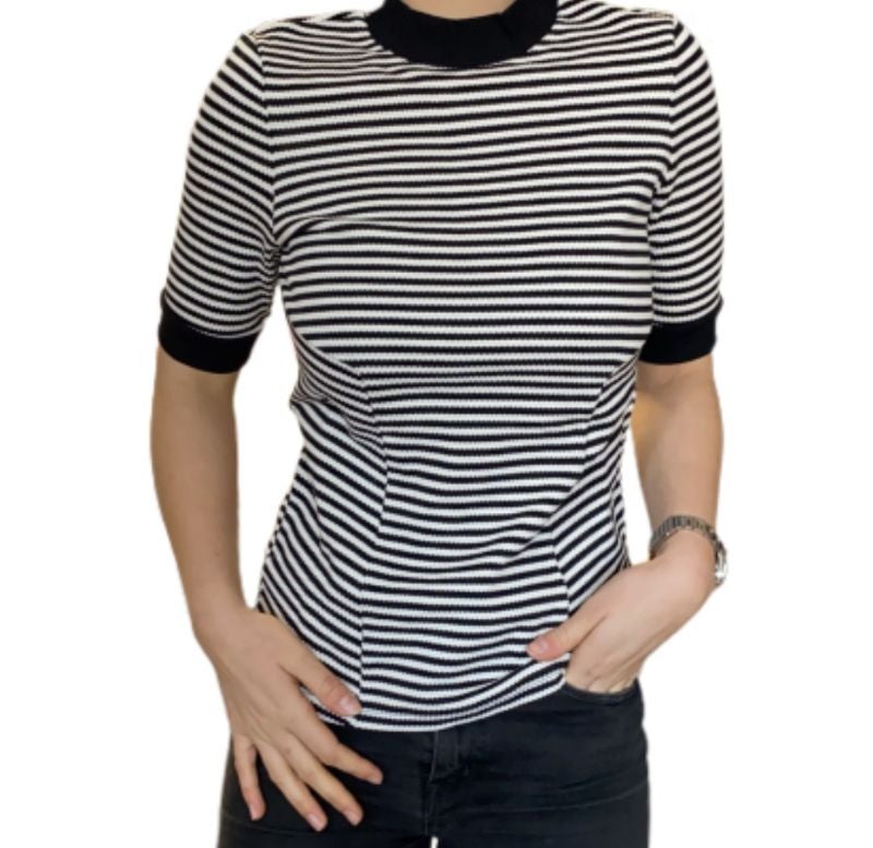 🦅 Tee-shirt col rond à rayures noires et blanches Volcom taille 38 🦅