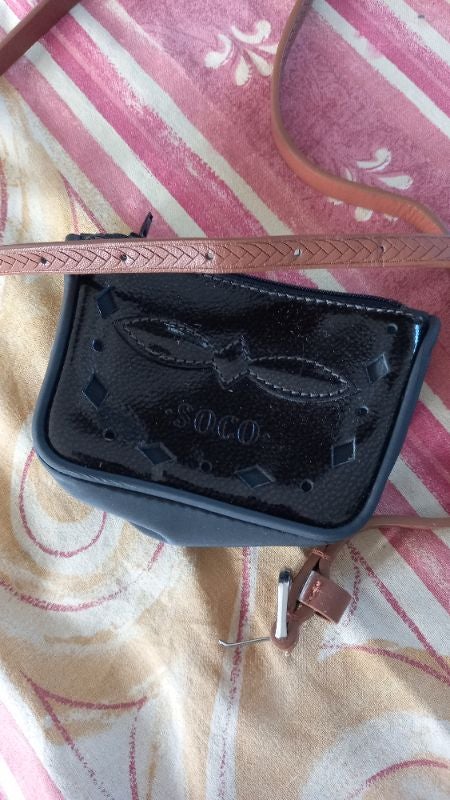 ceinture et porte monnaie